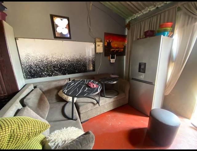 2 BEDROOM HOUSE FOR SALE IN KATLEHONG SOUTH